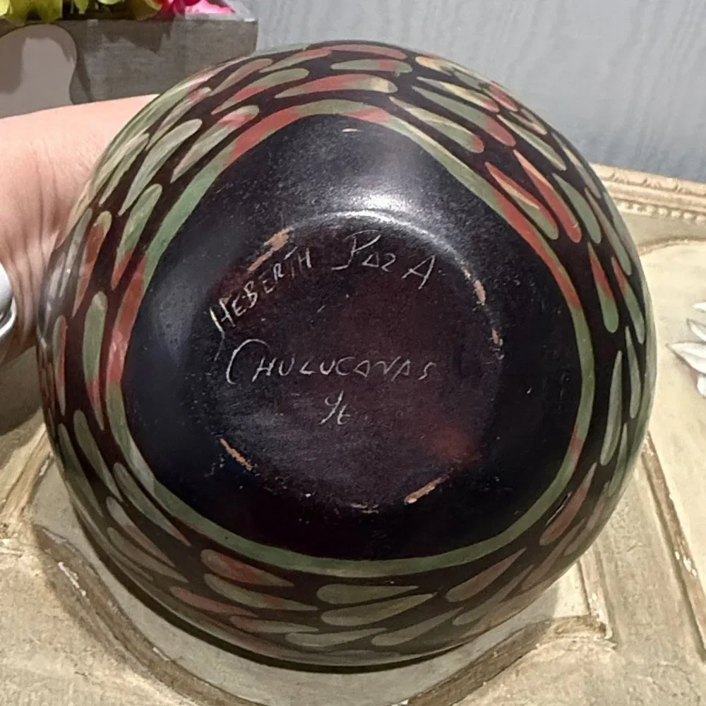 Vintage Peruvian Chulucanos Pottery Swan Vase Artist Signed